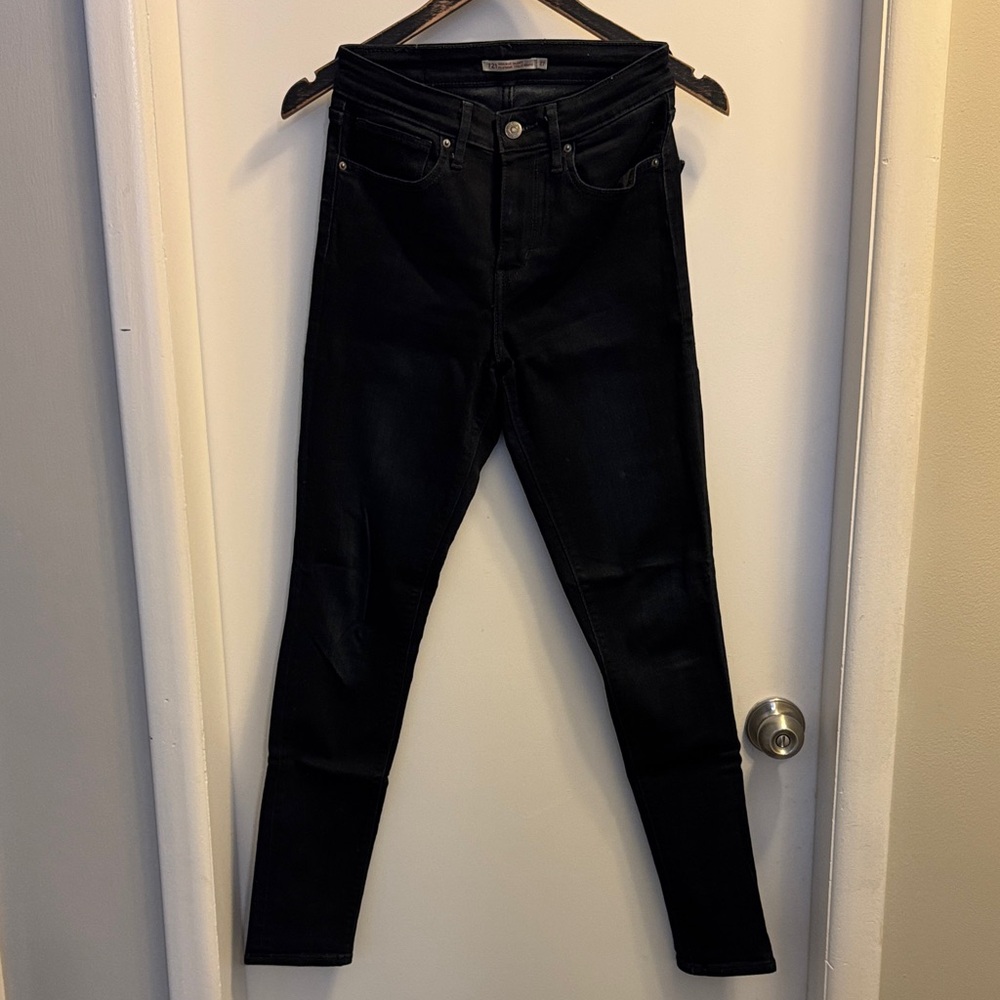 Levi's Women's  High-Rise Skinny Jeans 721